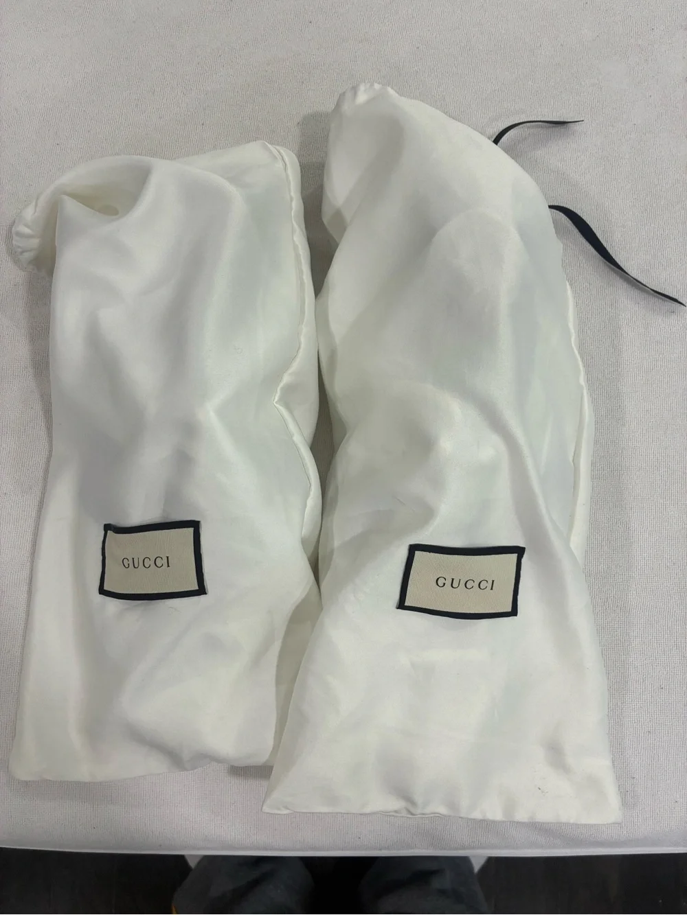 Classic Gucci size 12 White Leather Sneakers with Navy & Red Strip Shoes